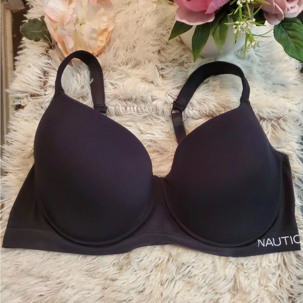 Nautica Black Seamless Bra with Molded Cups